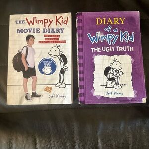 Diary of a Wimpy Kid Book Set — Purple & White —